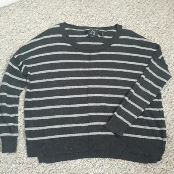 Two-tone gray striped sweatshirt - Picture 1 of 5